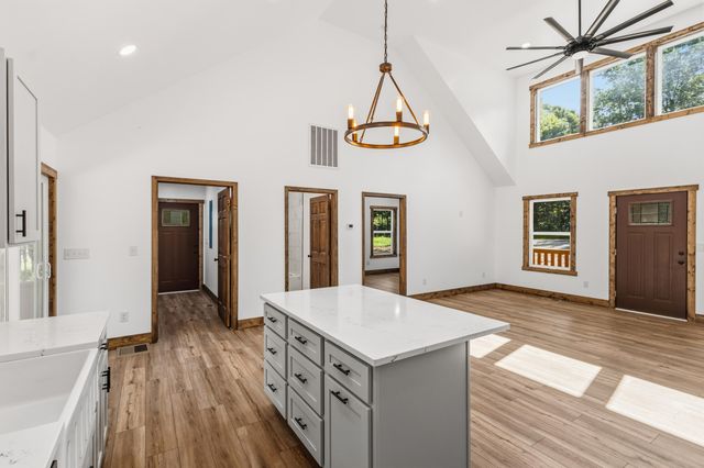 2377 Porch Rock Road, Pikeville, TN 37367