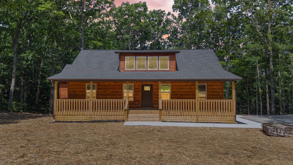 2377 Porch Rock Road, Pikeville, TN 37367