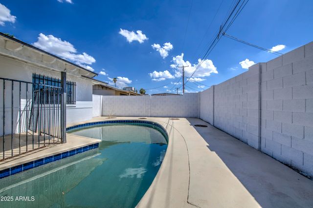 4750 N 39TH Drive, Phoenix, AZ 85019