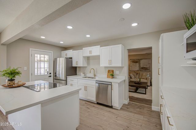 4750 N 39TH Drive, Phoenix, AZ 85019