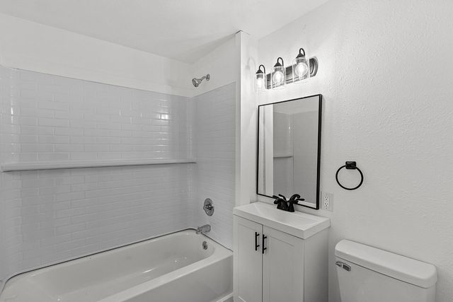 205 S Pine Street, Billings, MO 65610