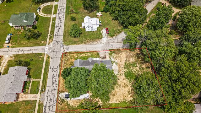 205 S Pine Street, Billings, MO 65610