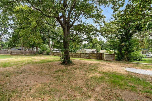 205 S Pine Street, Billings, MO 65610