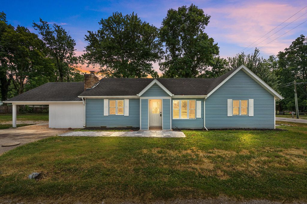205 S Pine Street, Billings, MO 65610