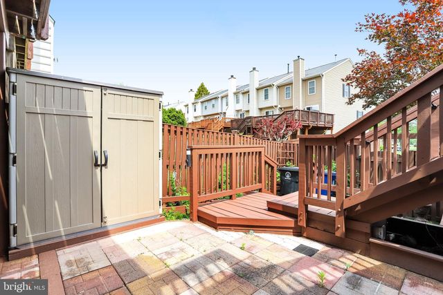 122 GOLDSWORTH TER SW, Leesburg, VA 20175