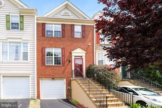 122 GOLDSWORTH TER SW, Leesburg, VA 20175