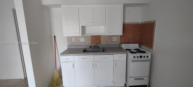 101 NW 29th Ave 3, Fort Lauderdale, FL 33311