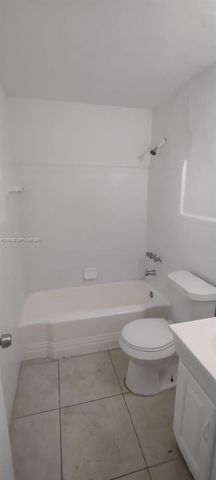 101 NW 29th Ave 3, Fort Lauderdale, FL 33311