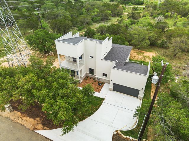 301 Knights ROW, Horseshoe Bay, TX 78657