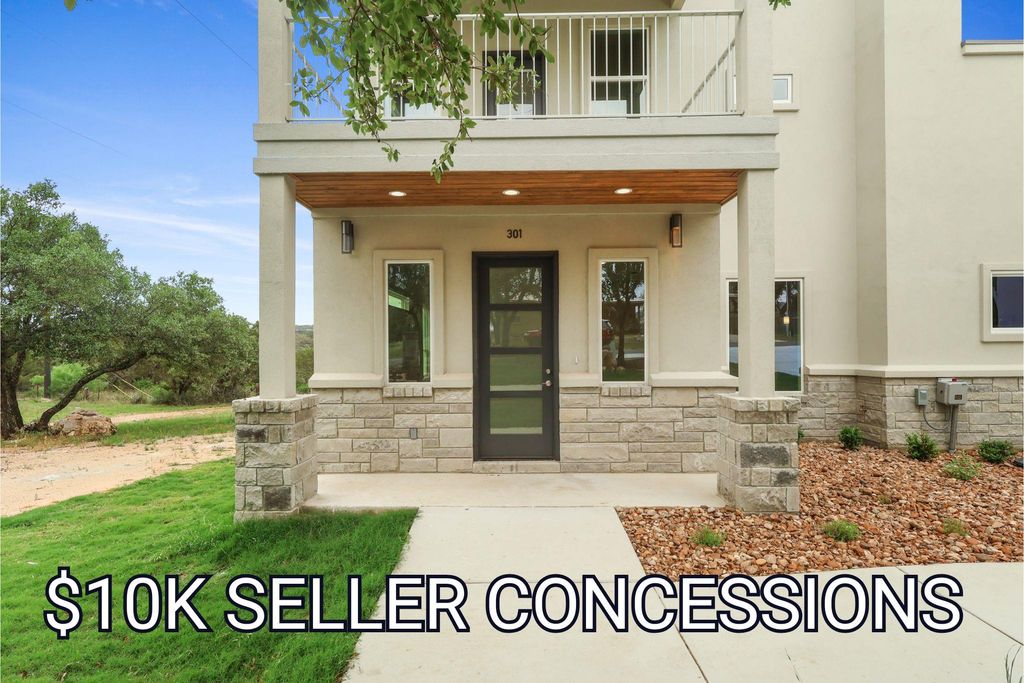 301 Knights ROW, Horseshoe Bay, TX 78657