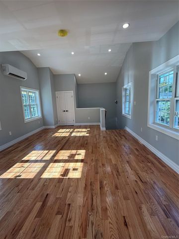 118-11 E LAKEVIEW BLVD, Queens Village, NY 11434