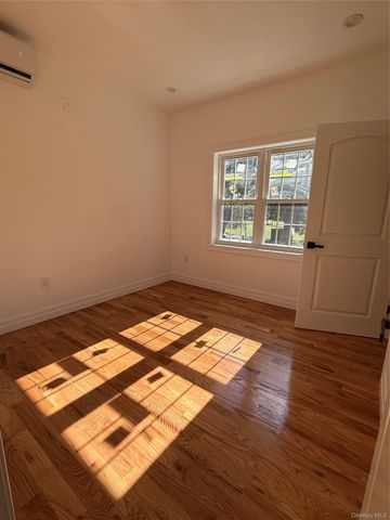 118-11 E LAKEVIEW BLVD, Queens Village, NY 11434
