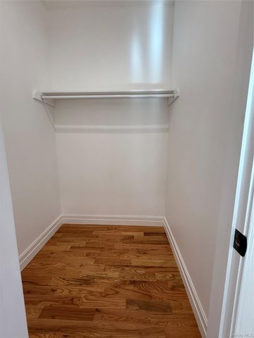 118-11 E LAKEVIEW BLVD, Queens Village, NY 11434