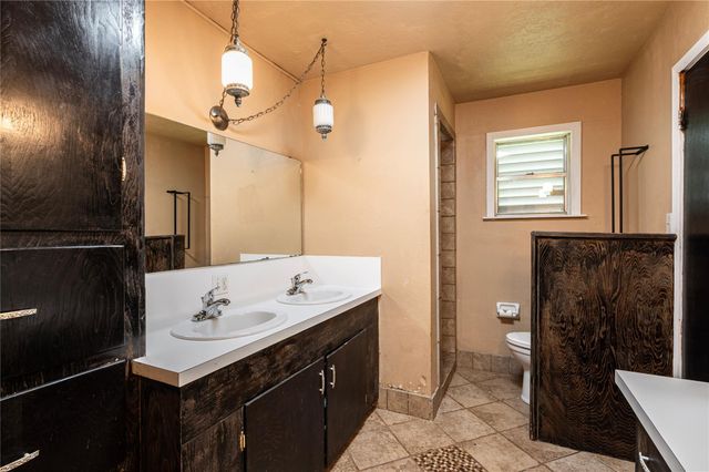 1219 Park Lane, Texas City, TX 77590