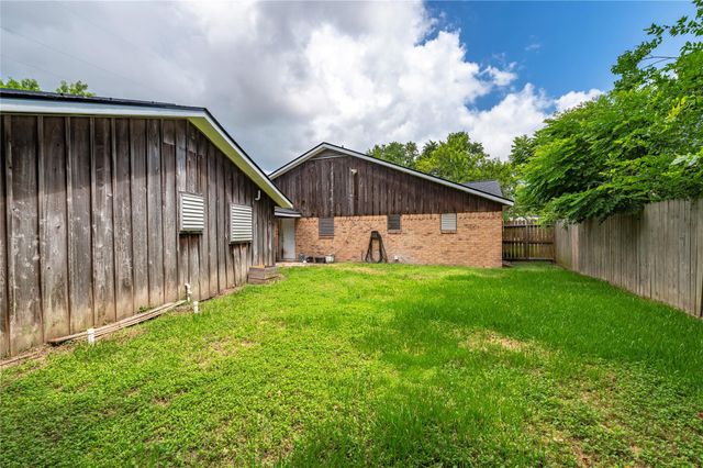 1219 Park Lane, Texas City, TX 77590