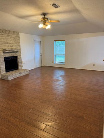10941 Rosewood Court, La Porte, TX 77571
