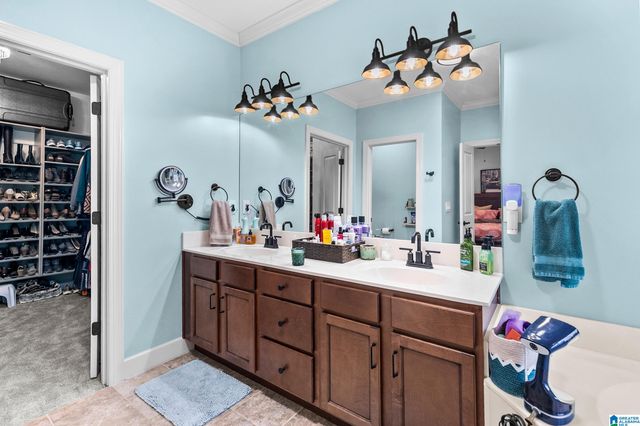 641 WHITE STONE WAY, Hoover, AL 35226