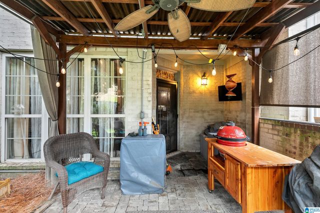 641 WHITE STONE WAY, Hoover, AL 35226