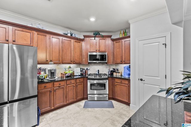 641 WHITE STONE WAY, Hoover, AL 35226