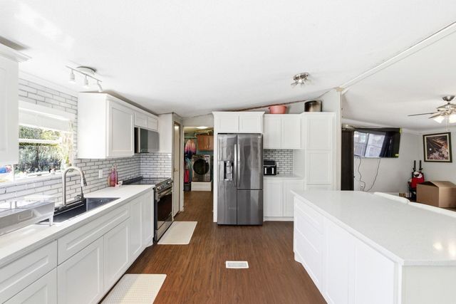 1485 Pettytown RD, Dale, TX 78616