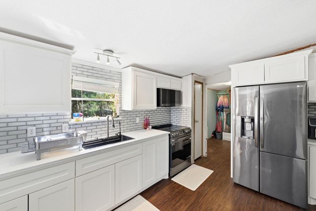 1485 Pettytown RD, Dale, TX 78616