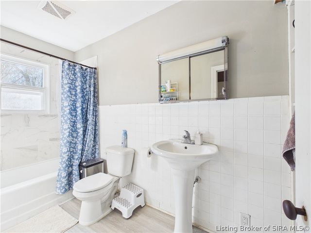 420 Oak Street, Sellersburg, IN 47172