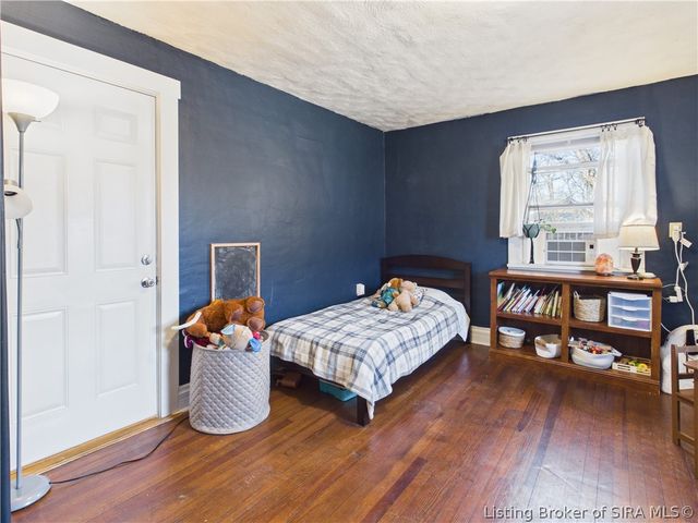 420 Oak Street, Sellersburg, IN 47172