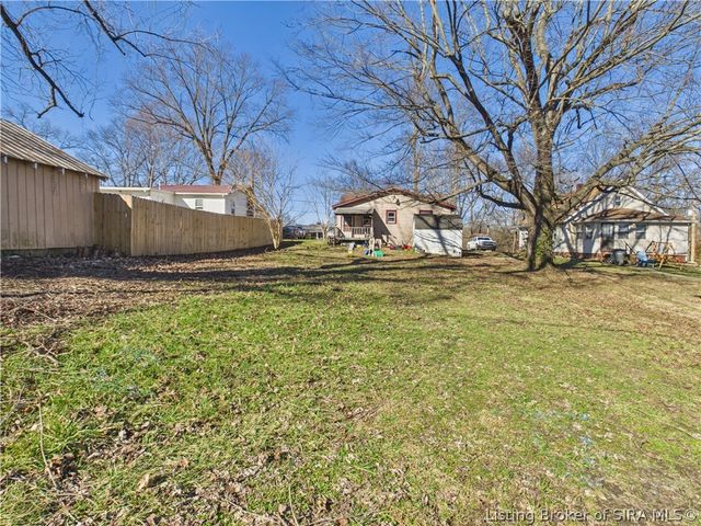 420 Oak Street, Sellersburg, IN 47172