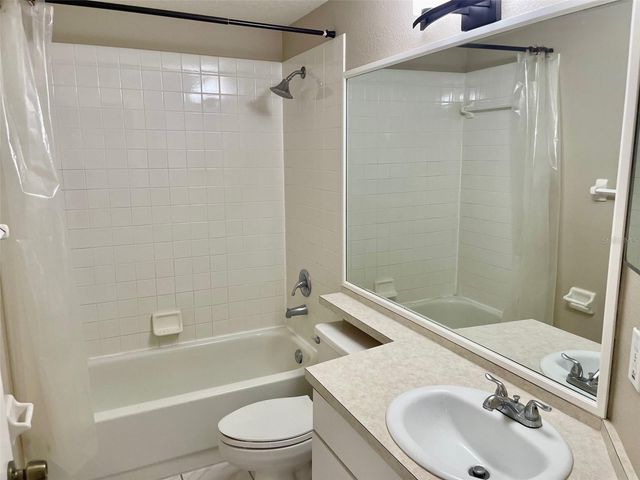 4619 GULFWINDS DRIVE, Lutz, FL 33558