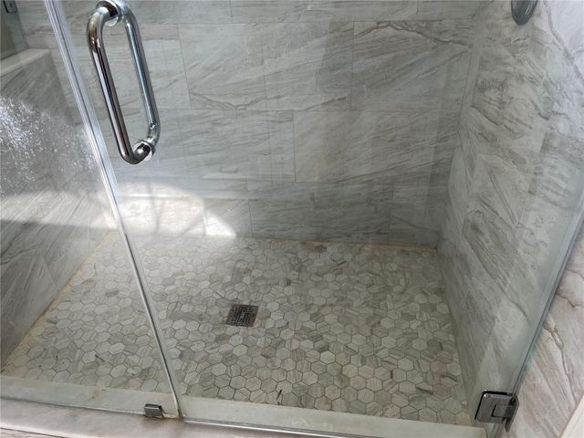 4619 GULFWINDS DRIVE, Lutz, FL 33558