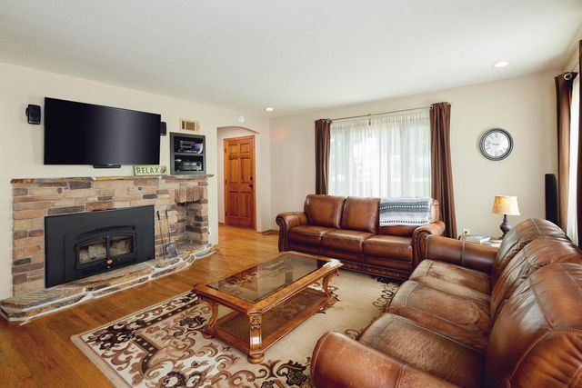 113 N 121st STREET, Wauwatosa, WI 53226