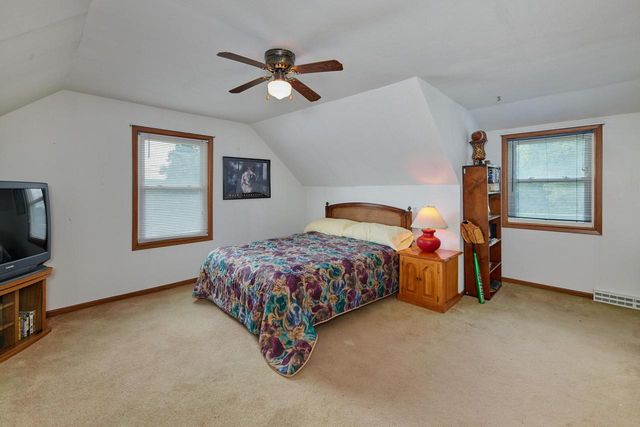 113 N 121st STREET, Wauwatosa, WI 53226