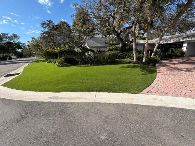 605 LOTUS LANE, Sarasota, FL 34242