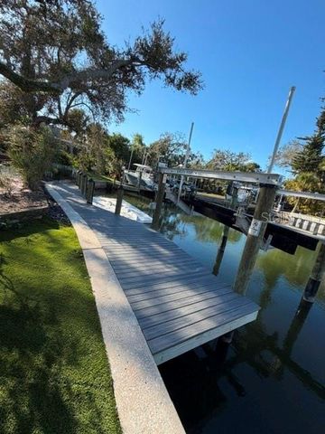 605 LOTUS LANE, Sarasota, FL 34242