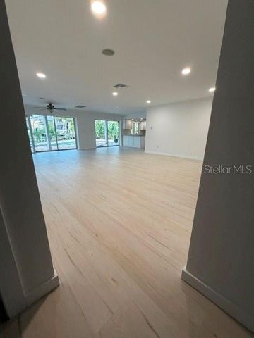 605 LOTUS LANE, Sarasota, FL 34242