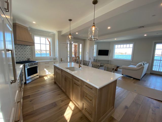 410 Lake Avenue, Bay Head, NJ 08742