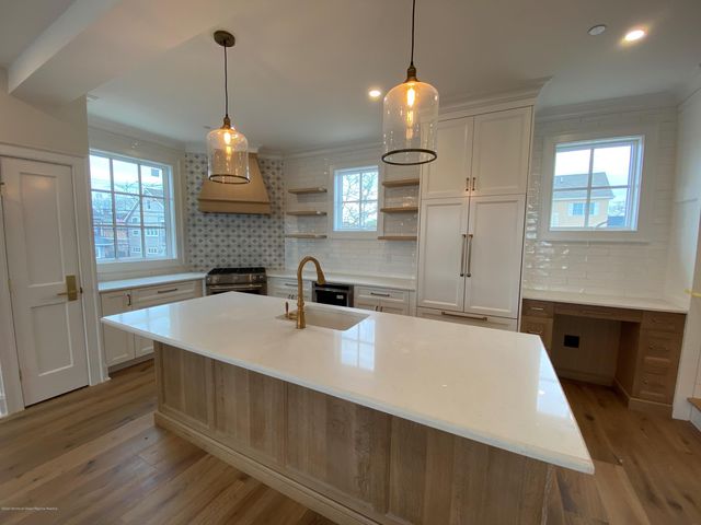 410 Lake Avenue, Bay Head, NJ 08742