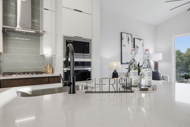 2708 Bristol DR, Austin, TX 78723