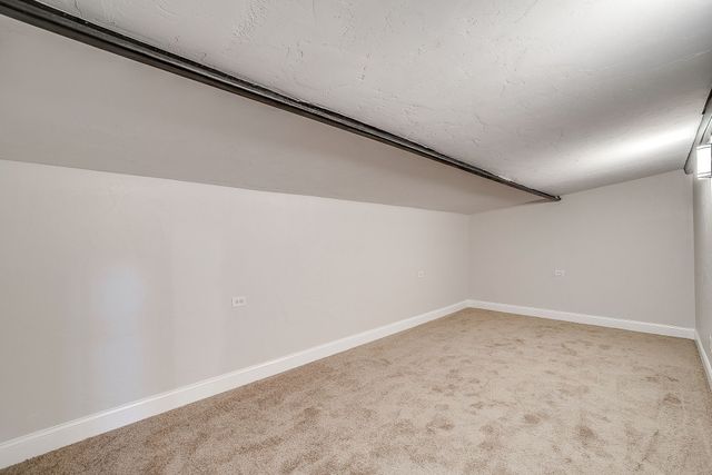 170 Creekwood Drive, Blum, TX 76627