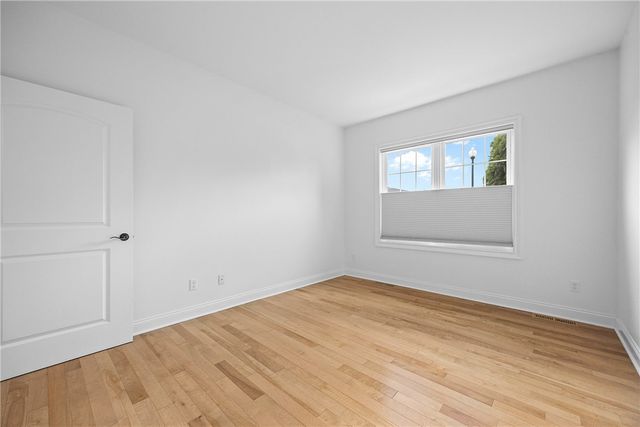 7 Silverwood Circle, East Rochester, NY 14445