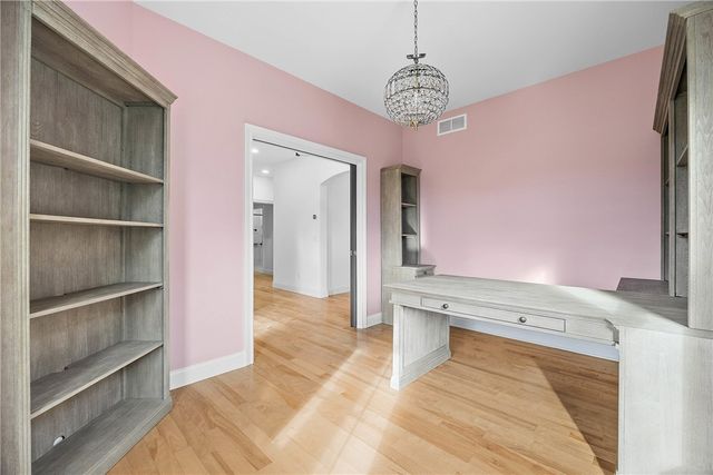 7 Silverwood Circle, East Rochester, NY 14445