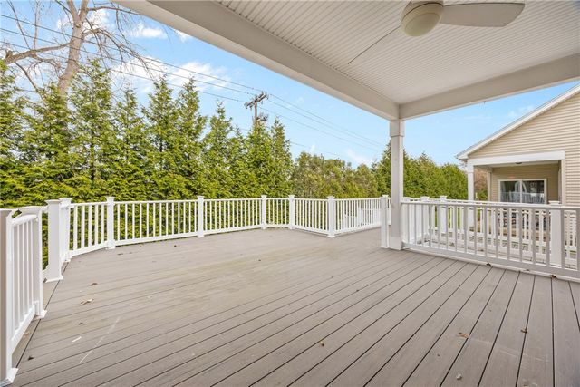 7 Silverwood Circle, East Rochester, NY 14445