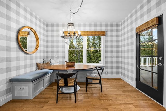 7 Silverwood Circle, East Rochester, NY 14445