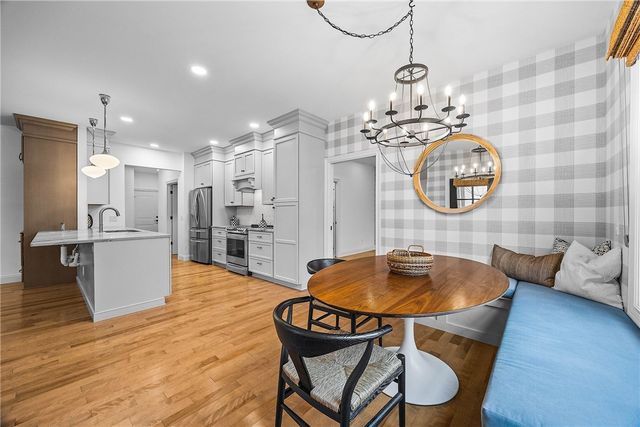 7 Silverwood Circle, East Rochester, NY 14445