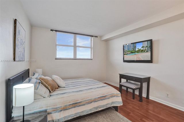3000 S Ocean Drive 808, Hollywood, FL 33019