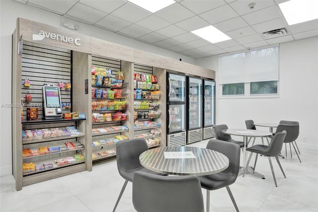 3000 S Ocean Drive 808, Hollywood, FL 33019