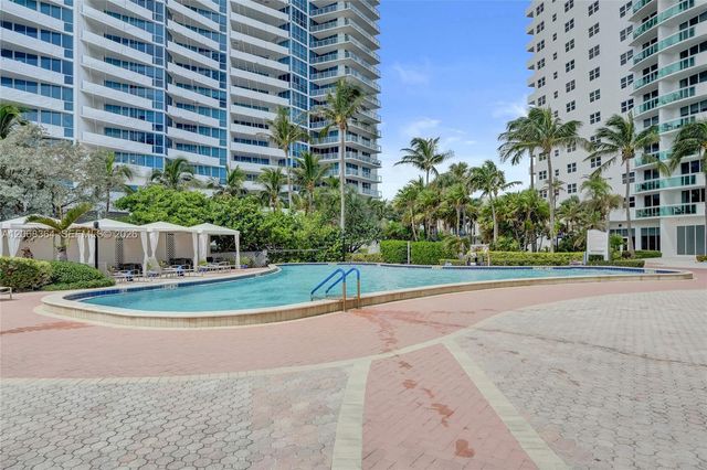 3000 S Ocean Drive 808, Hollywood, FL 33019