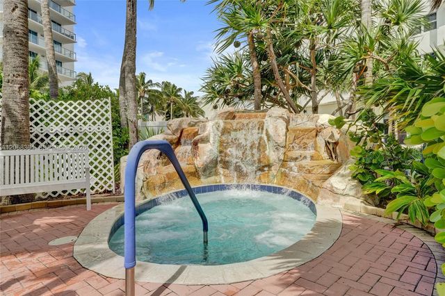 3000 S Ocean Drive 808, Hollywood, FL 33019