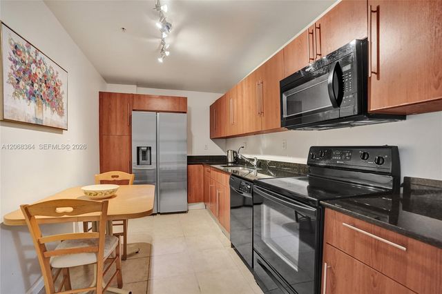 3000 S Ocean Drive 808, Hollywood, FL 33019