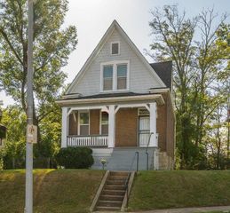 5638 Summit Place, St Louis, MO 63136